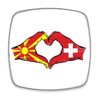 Macédoine Suisse Drapeau Mains Coeur Forme Utilisé - Magnet carré - blanc - Devant