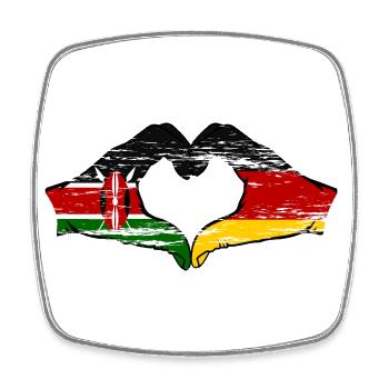Kenia Deutschland Hände Herzform used - Viereckiger Kühlschrankmagnet - Weiß - Vorne