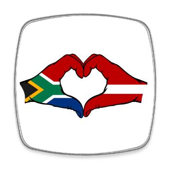 Afrique du Sud Lettonie Drapeau Mains Coeur Forme - Magnet carré - blanc - Devant
