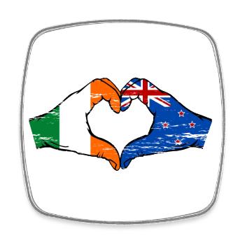 Irlande Nouvelle-Zélande drapeau mains forme coeur utilisé - Magnet carré - blanc - Devant