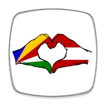 Seychelles Autriche Drapeau Mains Coeur Forme - Magnet carré - blanc - Devant