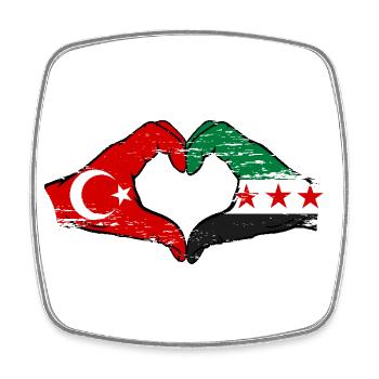 Turquie Syrie Drapeau Mains Coeur Forme Utilisé - Magnet carré - blanc - Devant