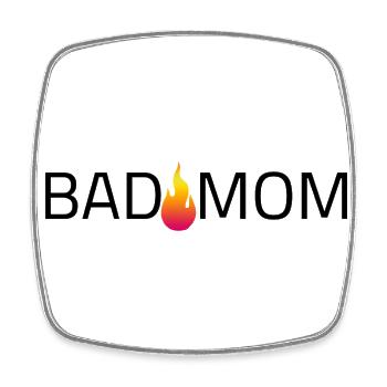 Bad Mom Schriftzug Logo Flamme - Viereckiger Kühlschrankmagnet - Weiß - Vorne