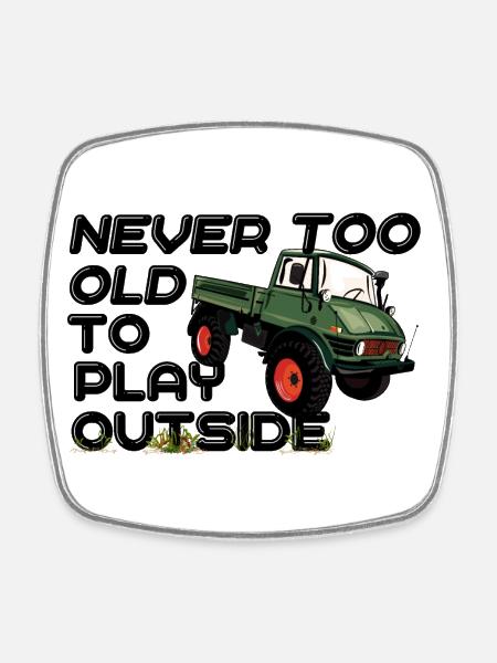 Never too old to play outside - Unimog - Oldtimer - Viereckiger Kühlschrankmagnet - Weiß