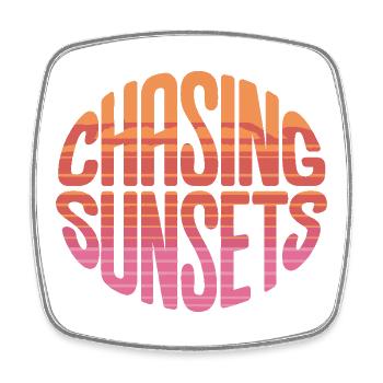Chasing Sunsets Retro Sunset Typografie - Viereckiger Kühlschrankmagnet - Weiß - Vorne