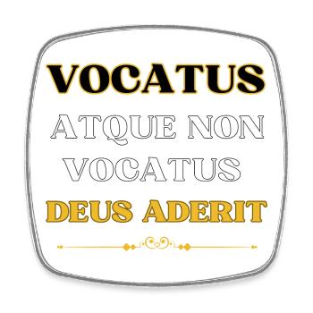 Vocatus Deus Aderit - Viereckiger Kühlschrankmagnet - Weiß - Vorne