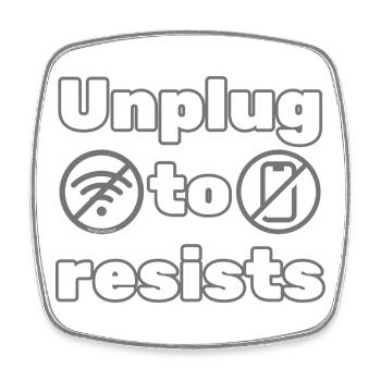 Unplug to Resist – DigitalDetox Statement Design - Viereckiger Kühlschrankmagnet - Weiß - Vorne