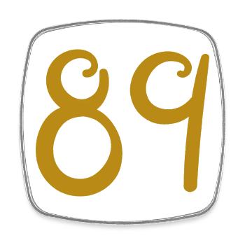 89 - Square fridge magnet - white - Front