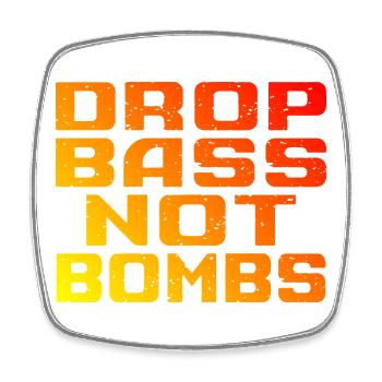 DNB Techno Drop Bass statt Bomben - Viereckiger Kühlschrankmagnet - Weiß - Vorne