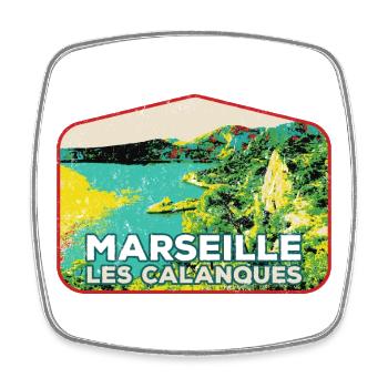 Retro-Abzeichen, Marseille Frankreich Les Calanques - Viereckiger Kühlschrankmagnet - Weiß - Vorne
