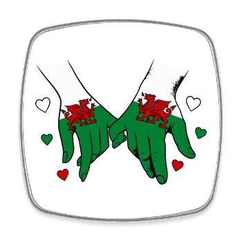 Wales_Flagge_Haendehalten - Square fridge magnet - white - Front