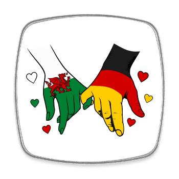 Wales_Deutschland_Flagge_Haendehalten - Viereckiger Kühlschrankmagnet - Weiß - Vorne
