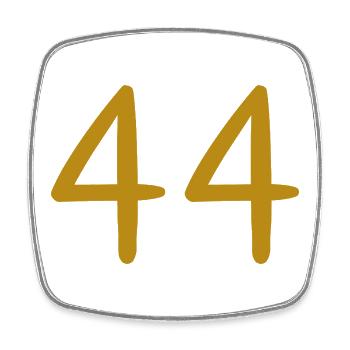 44 - Square fridge magnet - white - Front