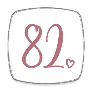 Mignon numéro 82, 82 ans, cadeau de 82e anniversaire - Magnet carré - blanc - Devant