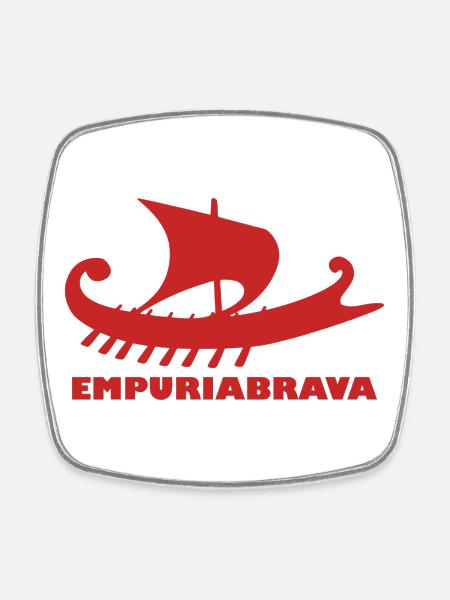 Schiff Empuriabrava/Schrift rot #C62626 - Viereckiger Kühlschrankmagnet - Weiß