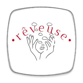 Réveuse en Rouge Curvée - Magnet carré - blanc - Devant
