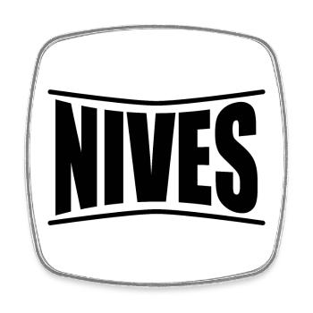 Nives T-Shirt T-Shirt Geschenkidee - Viereckiger Kühlschrankmagnet - Weiß - Vorne