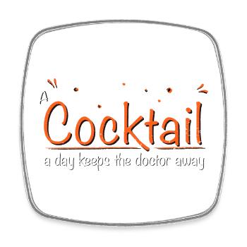 a cocktail a day keeps the doctor away TYPO - Viereckiger Kühlschrankmagnet - Weiß - Vorne