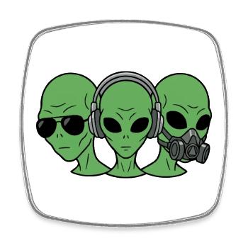 Cool Alien Crew – UFO Sci-Fi Retro Alien T-Shirt - Square fridge magnet - white - Front