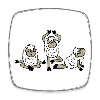 Schaf Drei Müde Erschöpft Yoga Meditation 3 Posen - Viereckiger Kühlschrankmagnet - Weiß - Vorne
