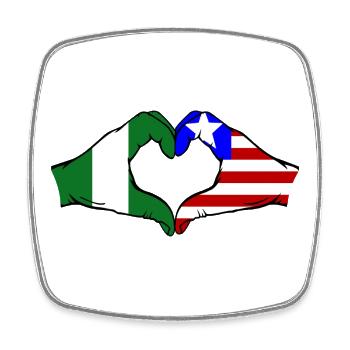 Nigeria_Liberia_Flagge_Haende_Herzform - Viereckiger Kühlschrankmagnet - Weiß - Vorne
