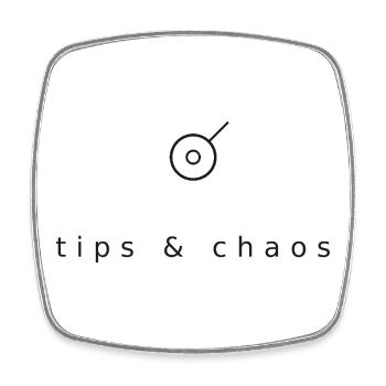 Pourboires et chaos - barman minimaliste - Magnet carré - blanc - Devant