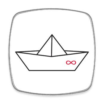 Bateau en papier origami avec un panneau infini - Magnet carré - blanc - Devant