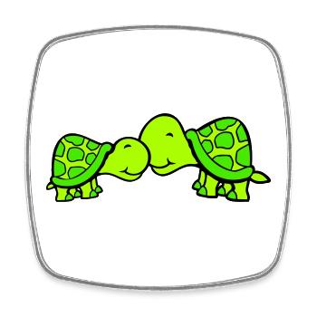 2 tortues se câlinant, un doux couple qui s'embrasse, une équipe amoureuse - Magnet carré - blanc - Devant