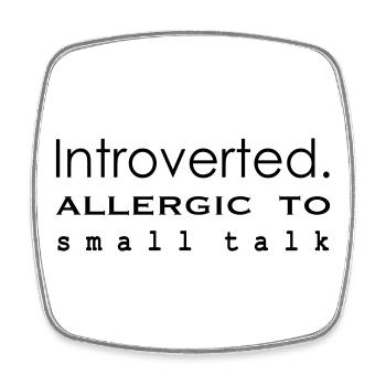 Introverti. Allergique aux banalités - Magnet carré - blanc - Devant