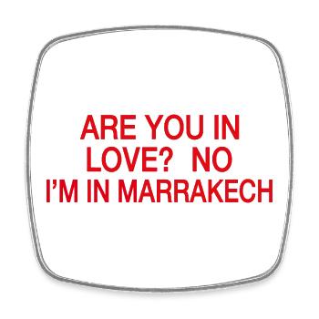 Verliebt Nein, ich bin in Marrakesch | Reisehumor - Viereckiger Kühlschrankmagnet - Weiß - Vorne