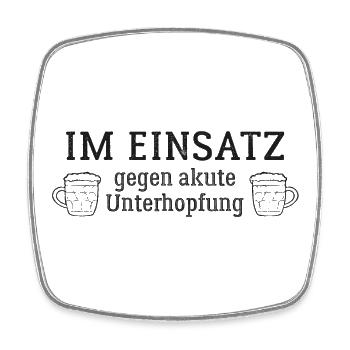 Im Einsatz gegen akute Unterhopfung - Viereckiger Kühlschrankmagnet - Weiß - Vorne