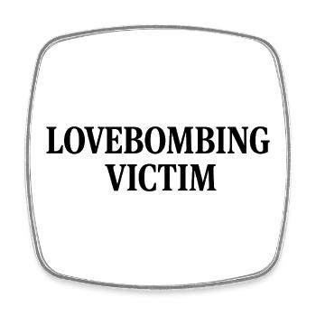 Lovebombing Victim  - Viereckiger Kühlschrankmagnet - Weiß - Vorne