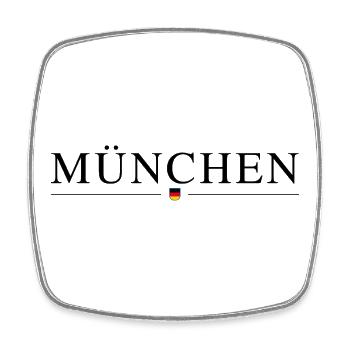 Munich T-Shirt – Bavarian joie de vivre - Square fridge magnet - white - Front