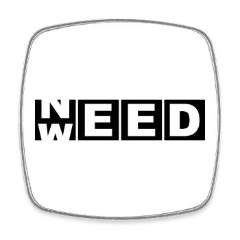 Need Weed – Bold Cutout 420 Stoner Tee - Viereckiger Kühlschrankmagnet - Weiß - Vorne