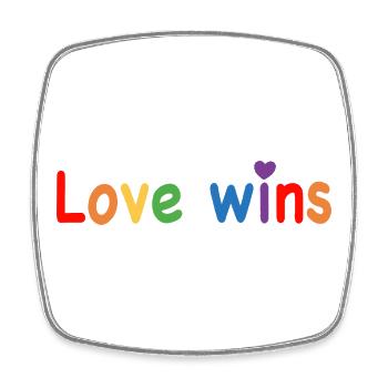 L’amour gagne le cadeau LGBTQ en disant - Magnet carré - blanc - Devant