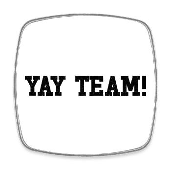Hurra, Team! Hurra, Team der ahnungslosen Sportfan - Viereckiger Kühlschrankmagnet - Weiß - Vorne