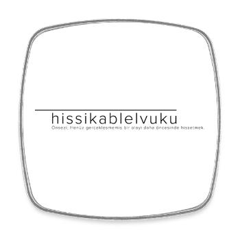 "HiSSiKABLELVUKU"; ÖNZESI; VORAHNUNG, 6.SINN - Viereckiger Kühlschrankmagnet - Weiß - Vorne