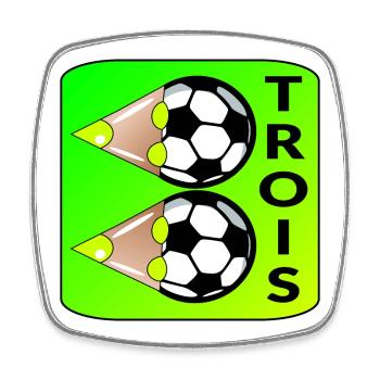 Trois Football - 3ème anniversaire Enfants - Magnet carré - blanc - Devant