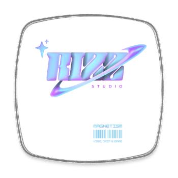 Rizz Studio Galaxy Look - Viereckiger Kühlschrankmagnet - Weiß - Vorne