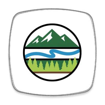 Montagne, Rivière, Forêt | Logo d’aventure en plein air - Magnet carré - blanc - Devant