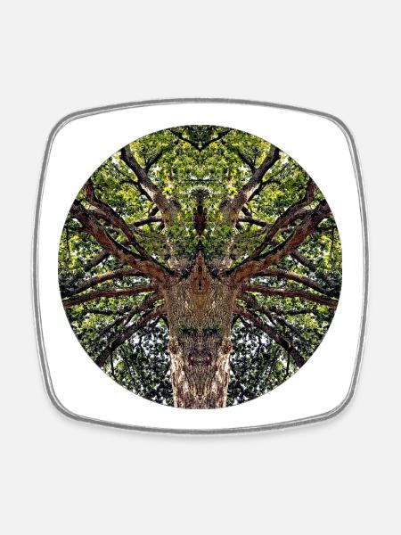 Nature creatures in treetop - Square fridge magnet - white