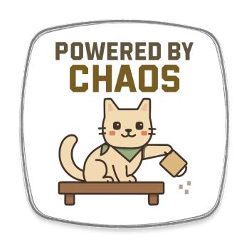Powered by Chaos - Freche Katze wirft Kaffee um - Viereckiger Kühlschrankmagnet - Weiß - Vorne