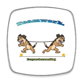 Teamwork-Zerrspiel: Zwillings-Hunde-Anstrengung - Viereckiger Kühlschrankmagnet - Weiß - Vorne