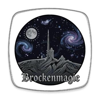 Brockenmagie – Mystischer Harz & Galaxie - Viereckiger Kühlschrankmagnet - Weiß - Vorne