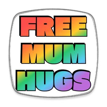 Kostenlose Mama-Umarmungen Regenbogentext LGBT-PRIDE - Viereckiger Kühlschrankmagnet - Weiß - Vorne