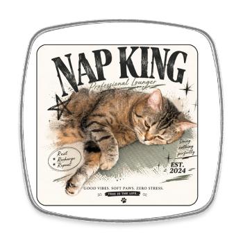 Nap King Profi-Loungenkat - Viereckiger Kühlschrankmagnet - Weiß - Vorne