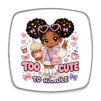 Too Cute Chibi Girl Kaffeeliebhaber Stirbschnitt-Aufkleber - Viereckiger Kühlschrankmagnet - Weiß - Vorne