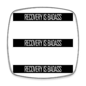 Recovery Is Badass Motivierend Erholung Zitat Logo - Viereckiger Kühlschrankmagnet - Weiß - Vorne