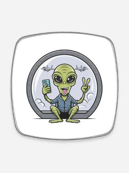 Alien Selfie With Fighter Jets - Square fridge magnet - white