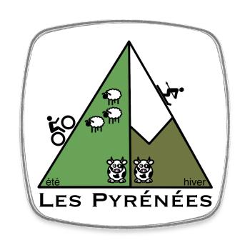 Summer winter in the Pyrenees - Square fridge magnet - white - Front